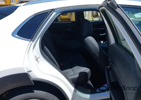 2024 Mazda Cx-30 2.5 S Preferred Package z USA, uszkodzony, nr VIN 3MVDMBCM2RM617697